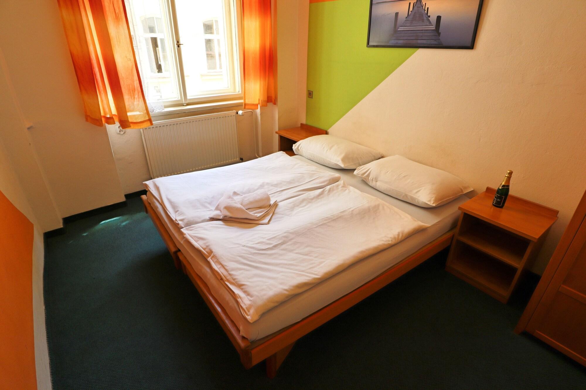A Plus Hostel - Centrum 布拉格 外观 照片