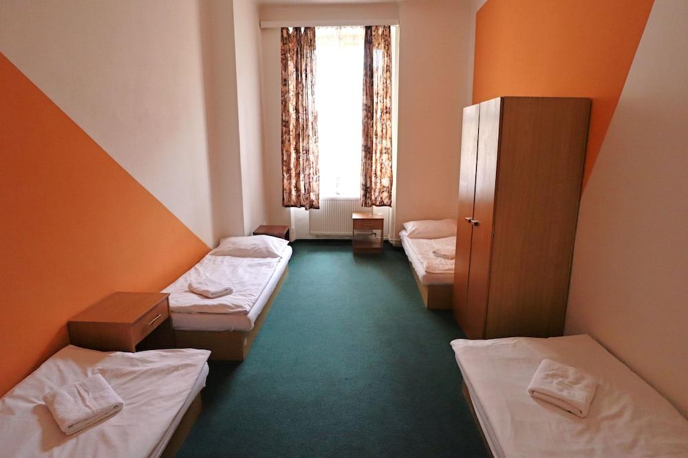 A Plus Hostel - Centrum 布拉格 外观 照片